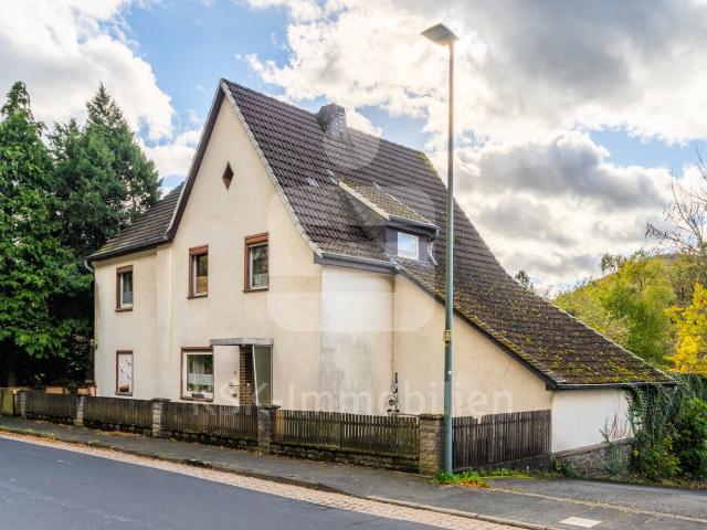 Einfamilienhaus in Windeck Dreisel Ein Sanierungsobjekt mit viel Potenzial für Ihre Ideen!