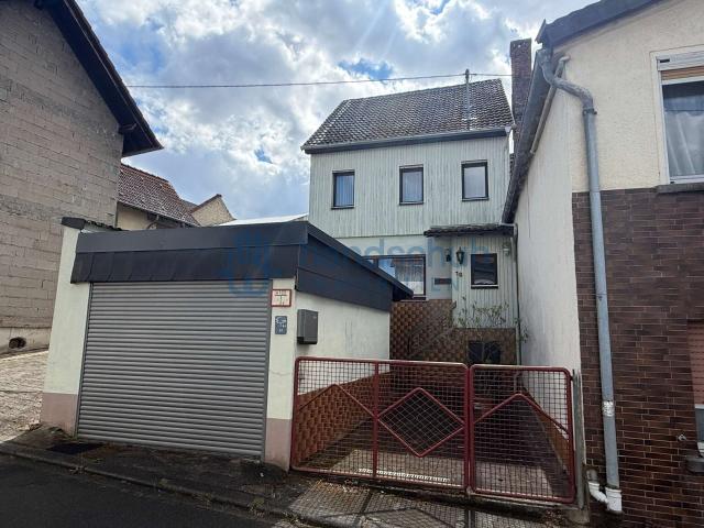 Einfamilienhaus in Windesheim mit Garten
