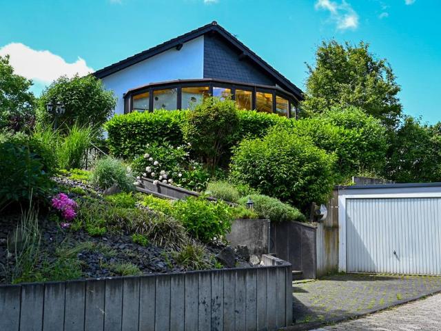Einfamilienhaus in Top Lage günstig zu verkaufen!