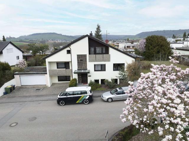 Einfamilienhaus in top Lage mit großem Garten, PV Anlage und Ausbaupotential