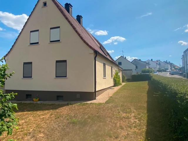Einfamilienhaus in Veitsbronn mit großem Garten