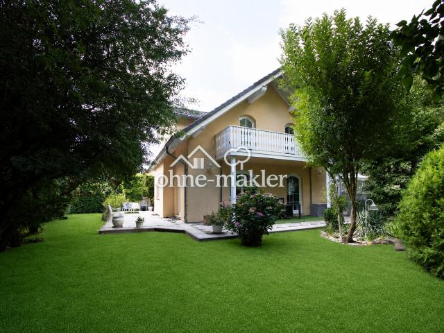 Einfamilienhaus in zeitloser Eleganz mit modernster Technik Lichtenrade