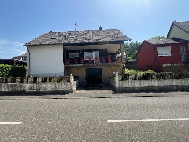 Einfamilienhaus incl.erschlossenem angrenzenden Baugrundstück
