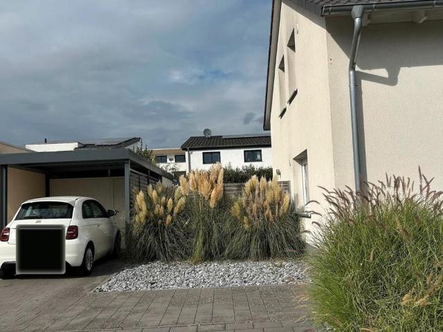 Einfamilienhaus, inkl Pool und großer Terrasse