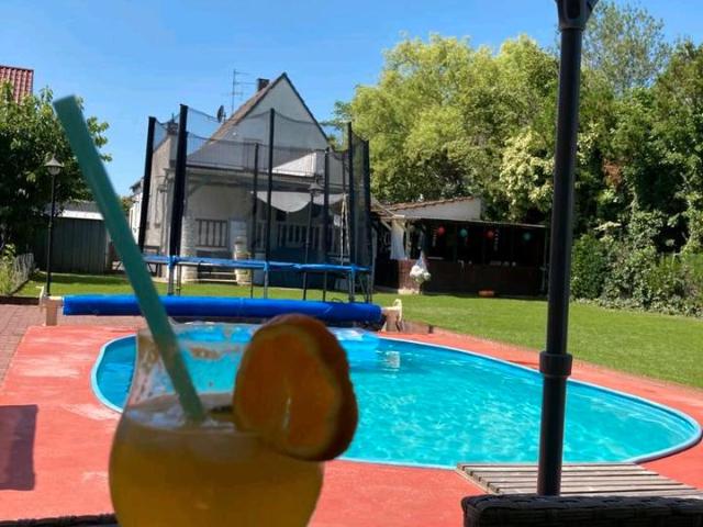 Einfamilienhaus ohne Makler m. Traumgarten, Pool inkl. in Biblis