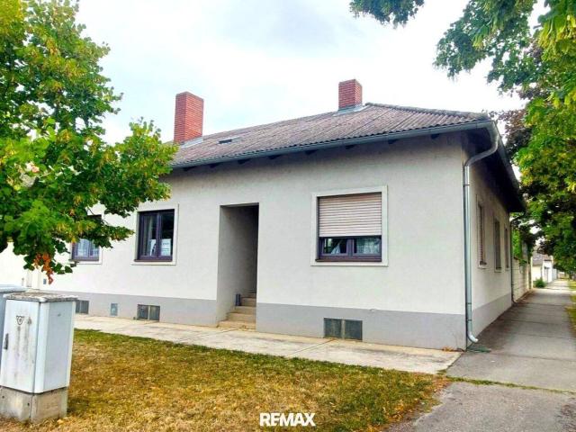 Einfamilienhaus lädt zum Fertigstellen ein