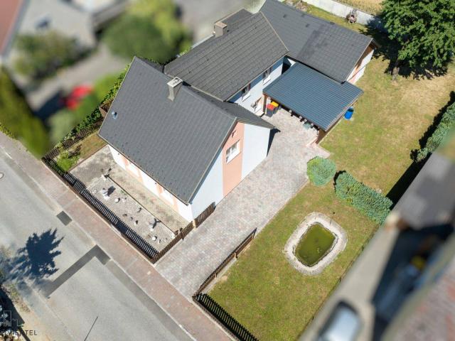 Einfamilienhaus mit Nebengebäude und Carport in Wieselburg!