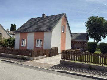 Einfamilienhaus mit Nebengebäude und Carport in Wieselburg!
