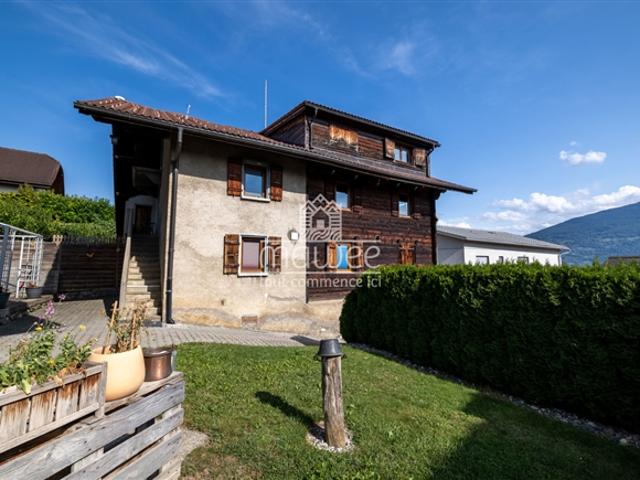 Einfamilienhaus mit Nebengebäude und grossem Potenzial in Granois