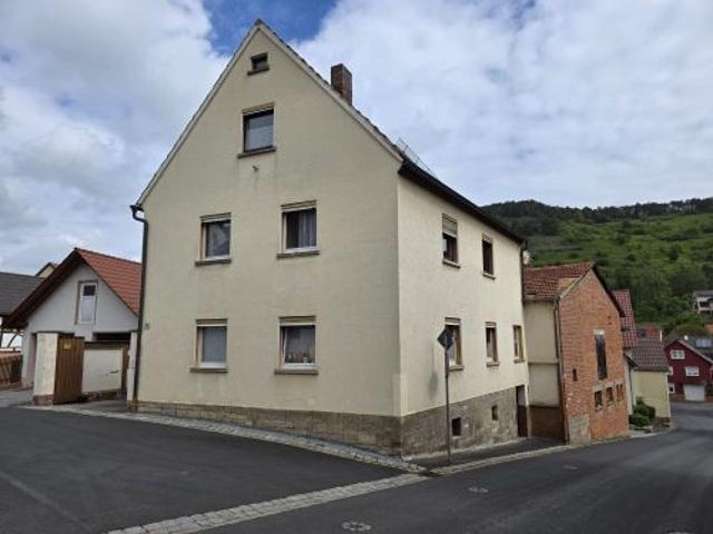 Einfamilienhaus mit Nebengebäude in 97725 Elfershausen Machtilshausen zwischen Hammelburg und Bad Kissingen 10673