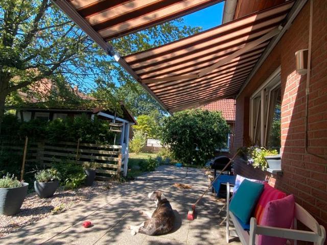 Einfamilienhaus mit Nebengebäude+Garage
