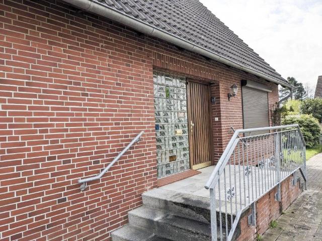 Einfamilienhaus mit Ausbaupotential auf großem Grundstück zu verkaufen