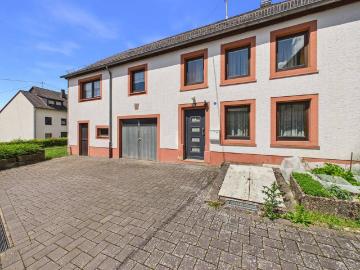 Einfamilienhaus mit Ausbaupotenzial und großem Grundstück in Trierweiler Sirzenich