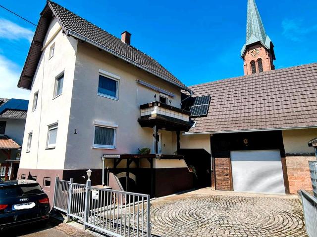 Einfamilienhaus mit Ausbaureserve und großem Garten, ohne Makler