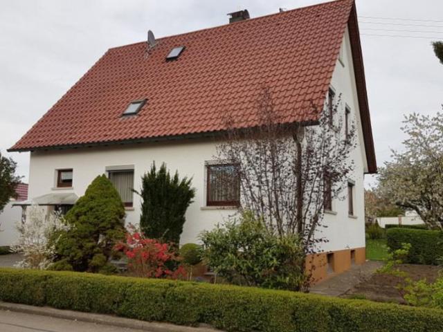 Einfamilienhaus mit Bauplatz, in Grabenstetten, von privat