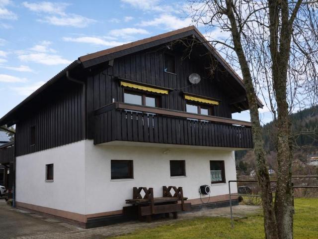 Einfamilienhaus mit Carport in Titisee Neustadt