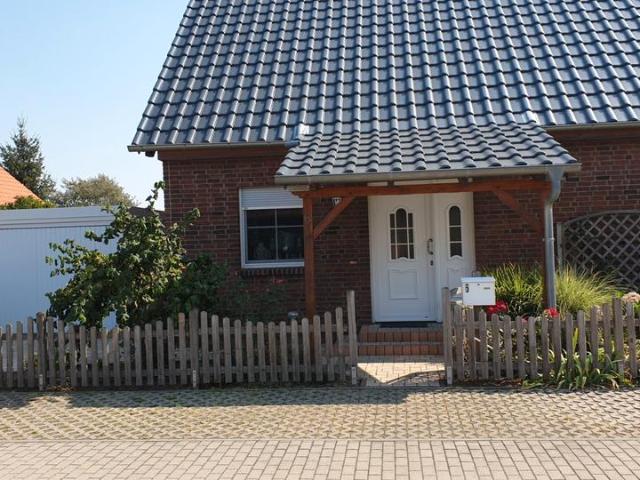 Einfamilienhaus mit Doppelgarage