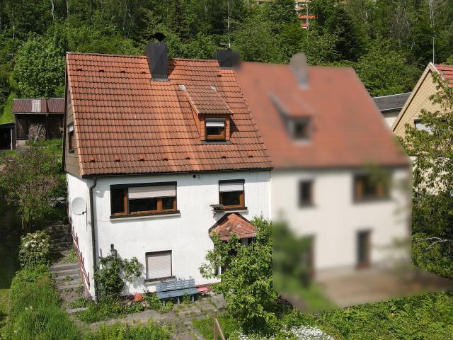 Einfamilienhaus mit Doppelgarage