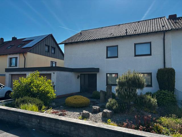 Einfamilienhaus mit Doppelgarage & Garten Bergrheinfeld