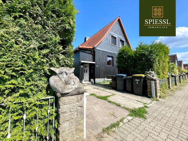 Einfamilienhaus mit Einbauküche und wundervollem Grundstück
