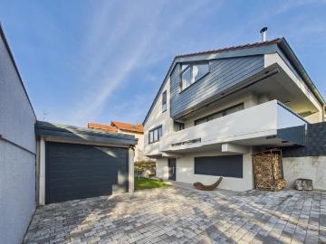 Einfamilienhaus mit Einliegerwohnung