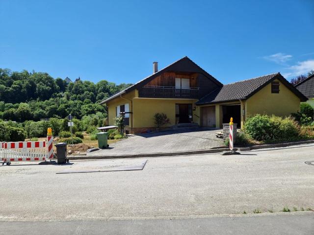 Einfamilienhaus mit Einliegerwohnung