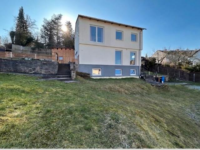 Einfamilienhaus mit Einliegerwohnung Höchberg