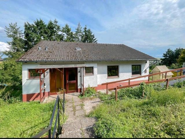 Einfamilienhaus mit Einliegerwohnung in 54309 Butzweiler