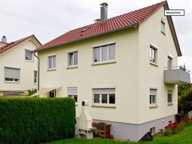 Einfamilienhaus mit Einliegerwohnung in 66482 Zweibrücken, Lindberghstr