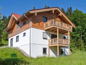 Villa for sale in 5441 - Parkplatz, Balkon