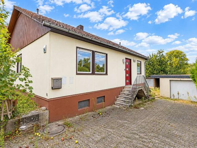 Einfamilienhaus mit Einliegerwohnung in Horrenberg zu verkaufen