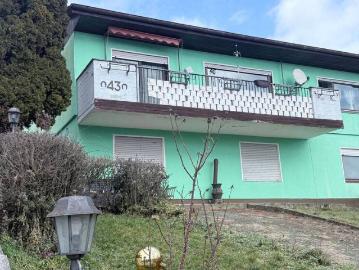 Einfamilienhaus mit Einliegerwohnung in ruhiger Lage
