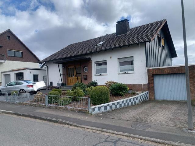 Einfamilienhaus mit Einliegerwohnung Lutterberg