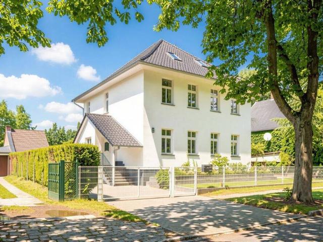 Einfamilienhaus mit Einliegerwohnung nahe Rennbahn Hoppegarten