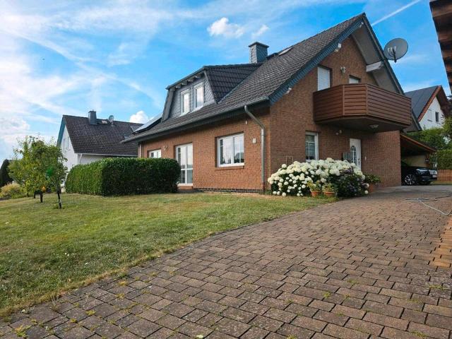 Einfamilienhaus mit Einliegerwohnung PROVISIONSFREI. 017685940734