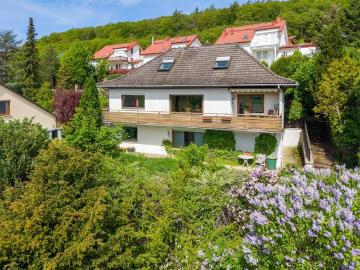 Einfamilienhaus mit Einliegerwohnung Wohnfläche 247 m2 mit Traumblick in Niedernhausen Engenhahn