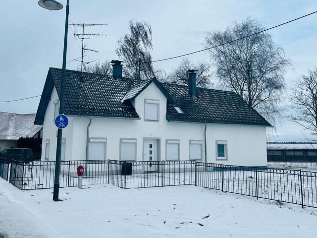 Einfamilienhaus mit Einliegerwohnung zu verkaufen
