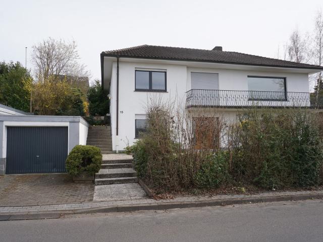 Einfamilienhaus mit ELW in bester Lage von Melsungen zu vermieten!