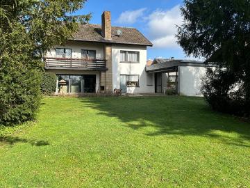 Einfamilienhaus mit großem Garten und Erweiterungspotenzial