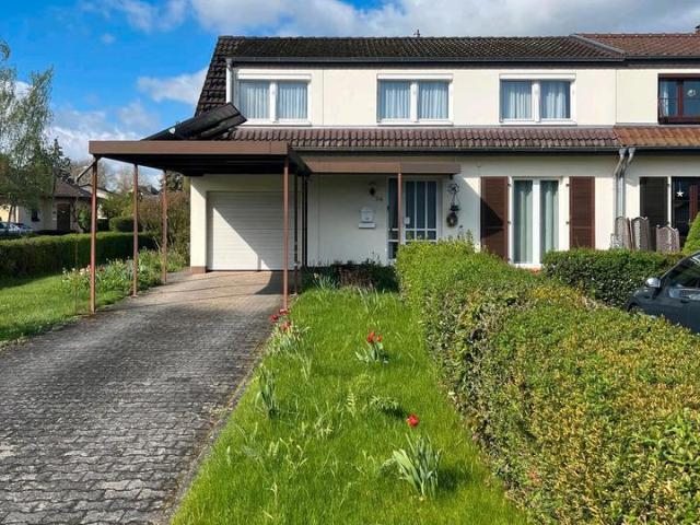 Einfamilienhaus mit Garage und Wintergarten zu verkaufen