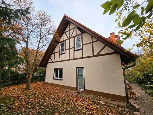 Einfamilienhaus mit Garage von privat