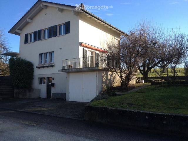 Einfamilienhaus mit Garage, Hobbyraum, Garten, Umschwung