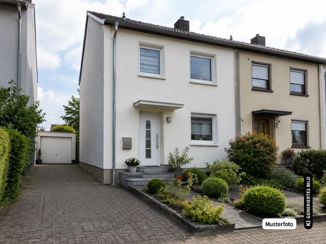 Einfamilienhaus mit Garage Immobilienchance für Käufer ohne Provision