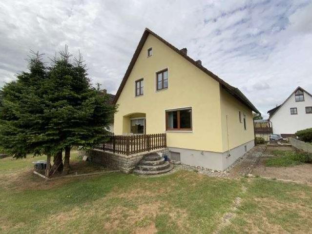 Einfamilienhaus mit Garage in Wemding