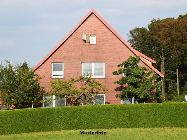 Einfamilienhaus mit Garage in familienfreundlicher Wohnlage