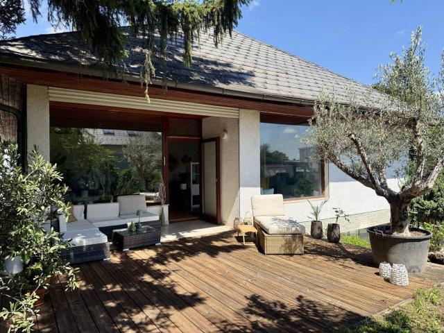Einfamilienhaus mit Garten, Terrasse, Wohnkeller mit Wellnessoase – Grüne Oase an der Stadtgrenze zu Baden in Tribuswinkel