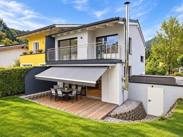 Einfamilienhaus mit Garten und Einliegerwohnung in St. Gilgen Sofort Einzugsbereit
