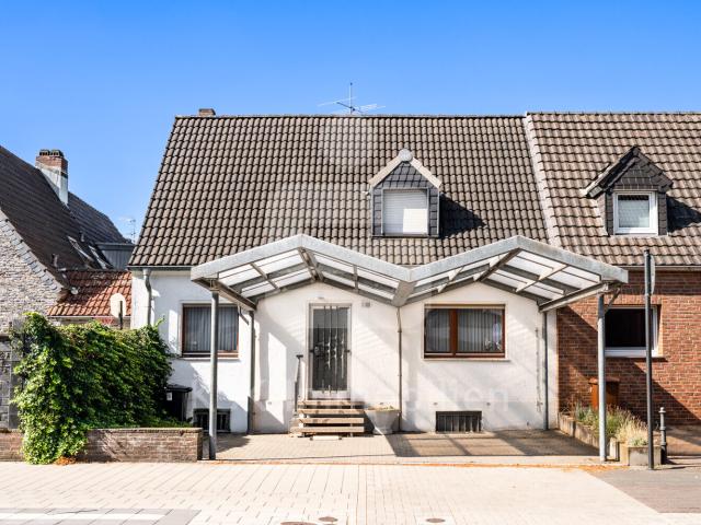 Einfamilienhaus mit Garten und Stellplatz in 50354 Hürth Gleuel!