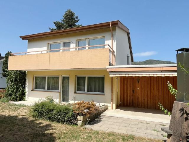 Einfamilienhaus mit Garten in einem ruhigen Wohnquartier