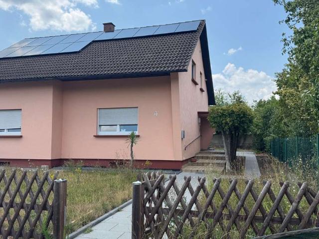 Einfamilienhaus mit Garten in Kronau